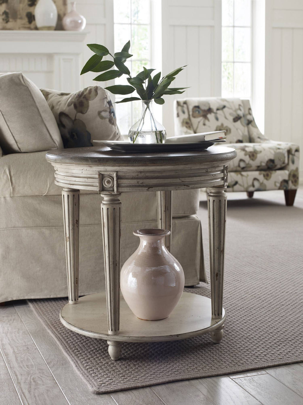 Round End Table Z8175