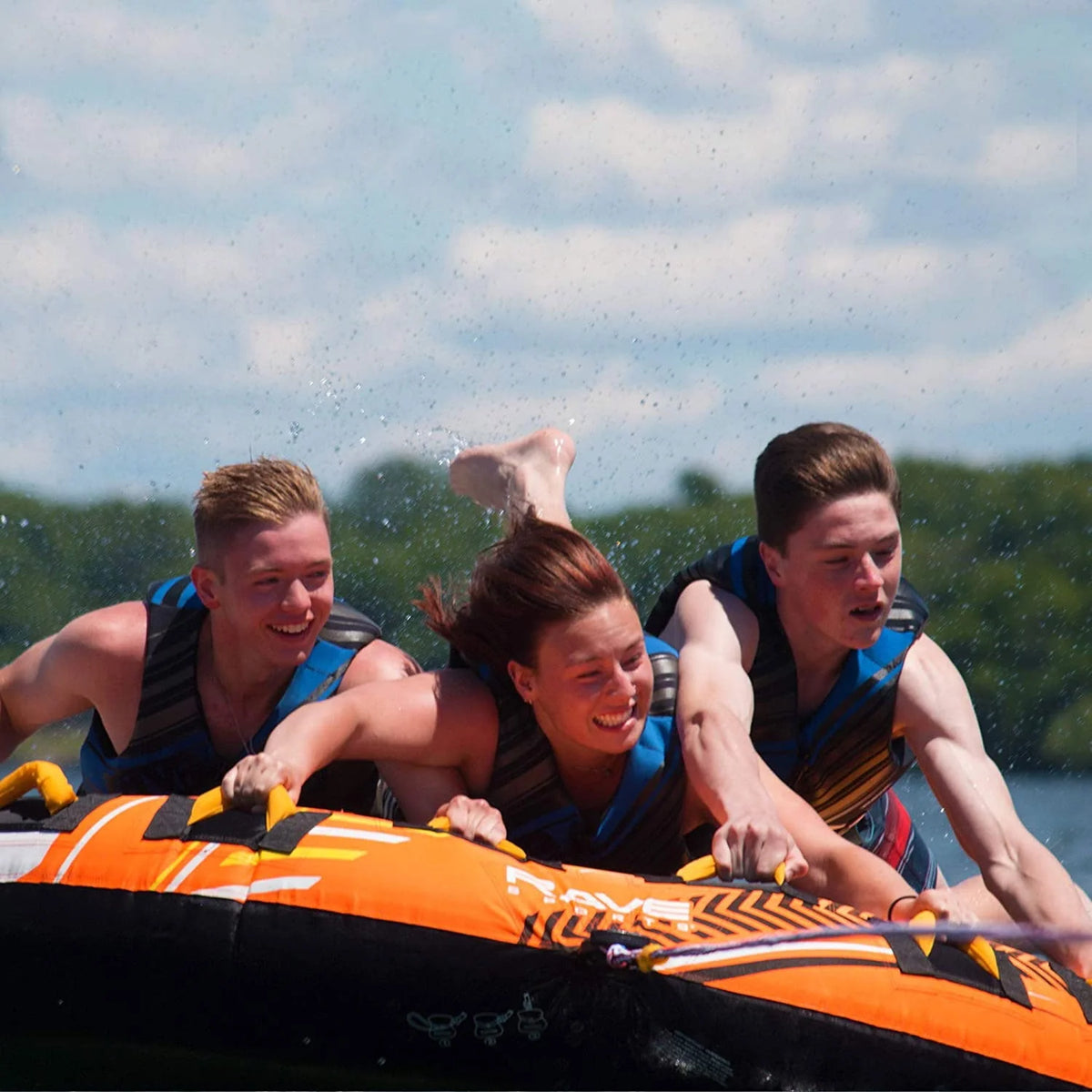 4 Rider Inflatable Water Towable Tube V53408