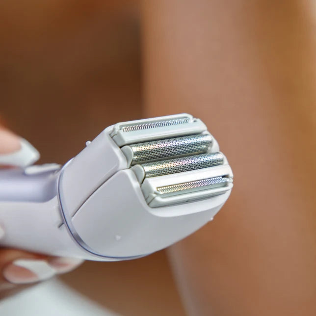 Ladies Rechargeable Wet/Dry Shaver U61893